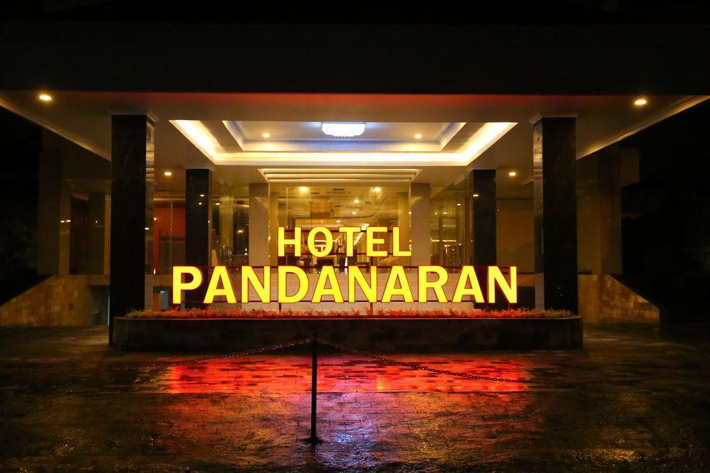 โรงแรมแพนดานารัน เซอมารัง ภายนอก รูปภาพ